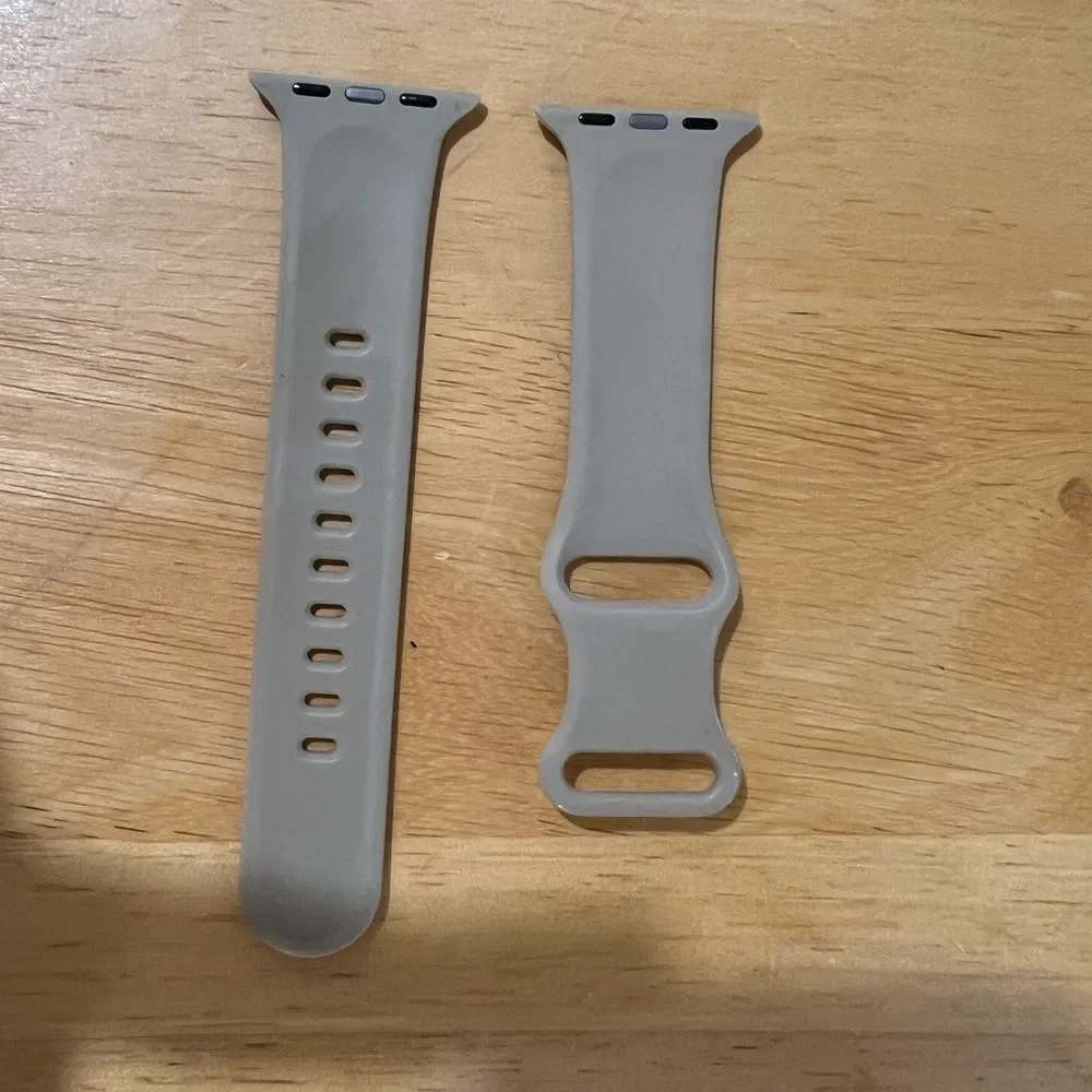 The Unbranded Brand apple watch